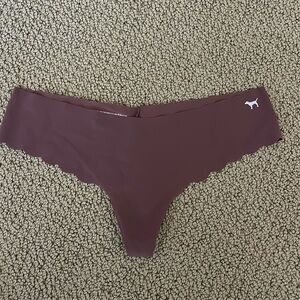 PINK scalloped seamless thong panty